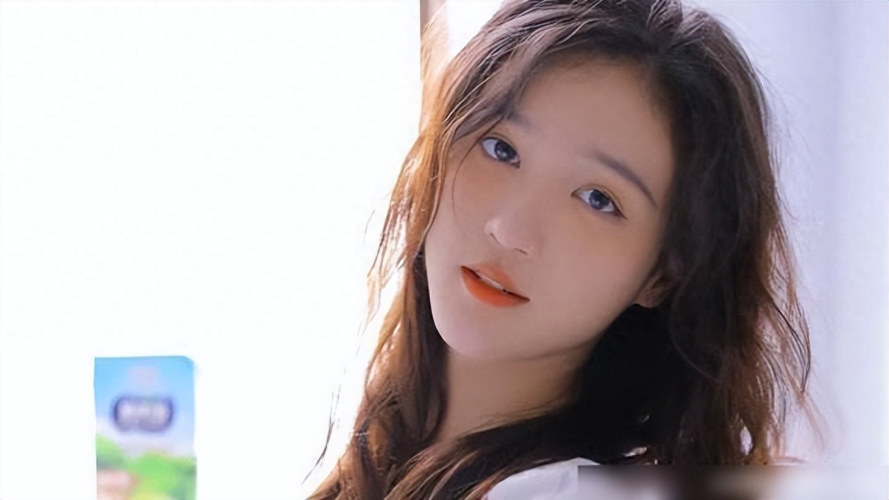 回顾:自以为很红,其实粉丝没几个的六位"大明星",网友:太辣眼睛!