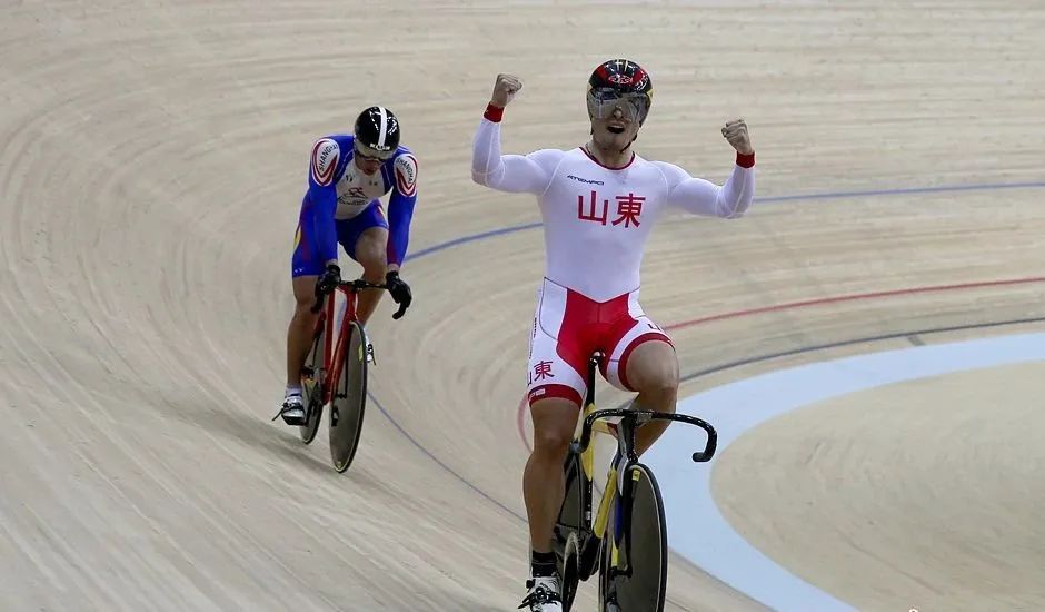 全运会山东队"红苹果"领奖服牛!网友:是我不懂的审美!