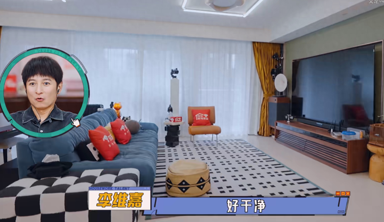 郝劭文携妻女首次亮相,展示杭州婚房干净与和谐