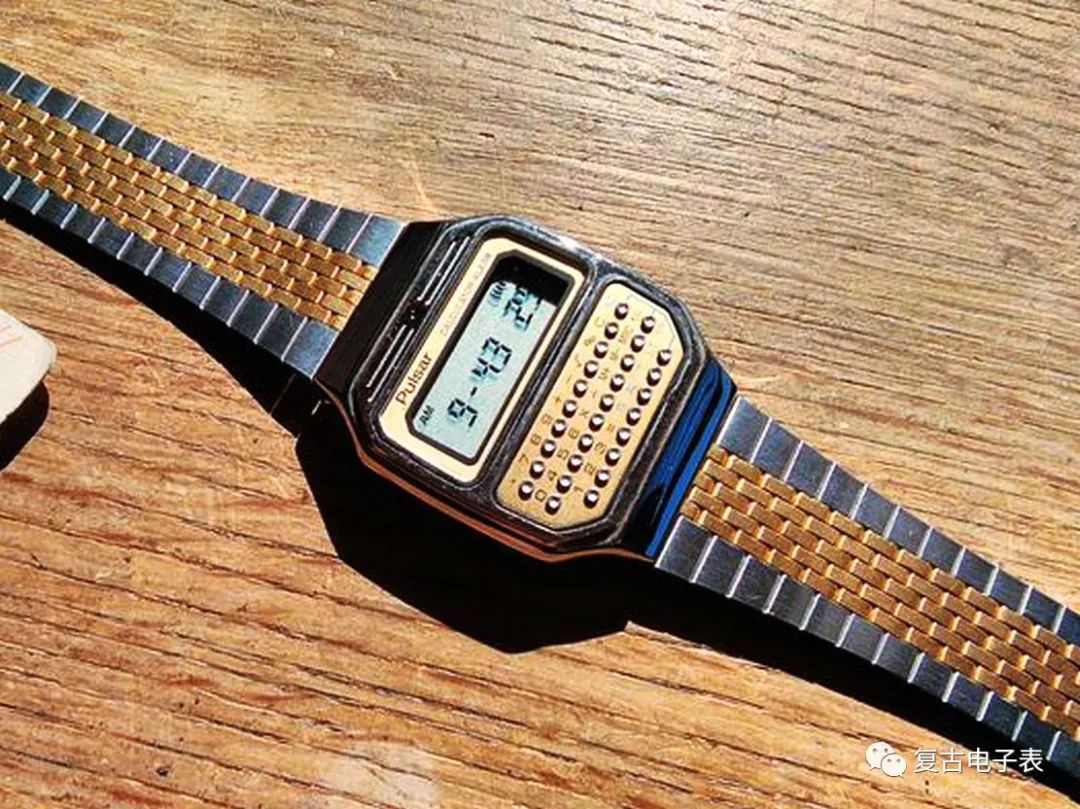 精工脉冲星全金属旋盖计算机手表——seiko pulsar y739