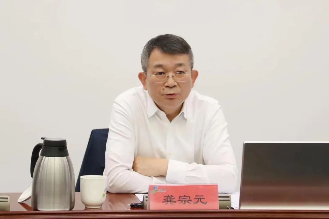 龚宗元到区委组织部调研指导工作