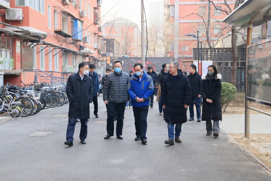 市委社会工委市民政局领导到劲松街道调研基层治理工作