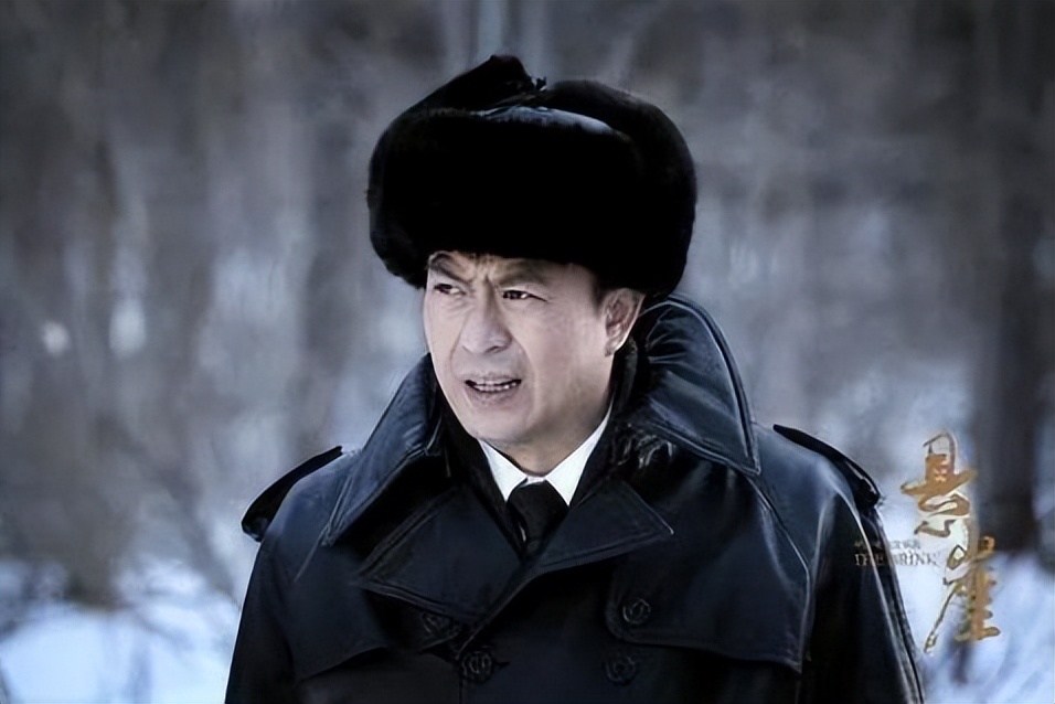 《悬崖》刘魁:乱世中随波逐流的他,注定成为那个时代的殉葬品