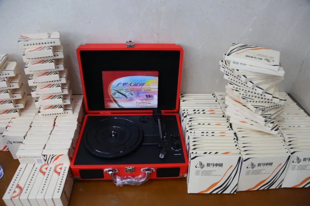 第二十二届记者节市集活动上,成都音像出版社展现变迁历程