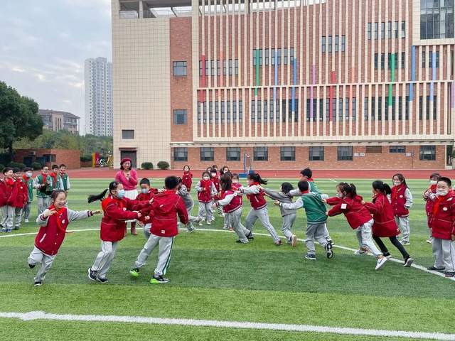 友谊之花在无锡市南湖小学的孩子们心中绽放