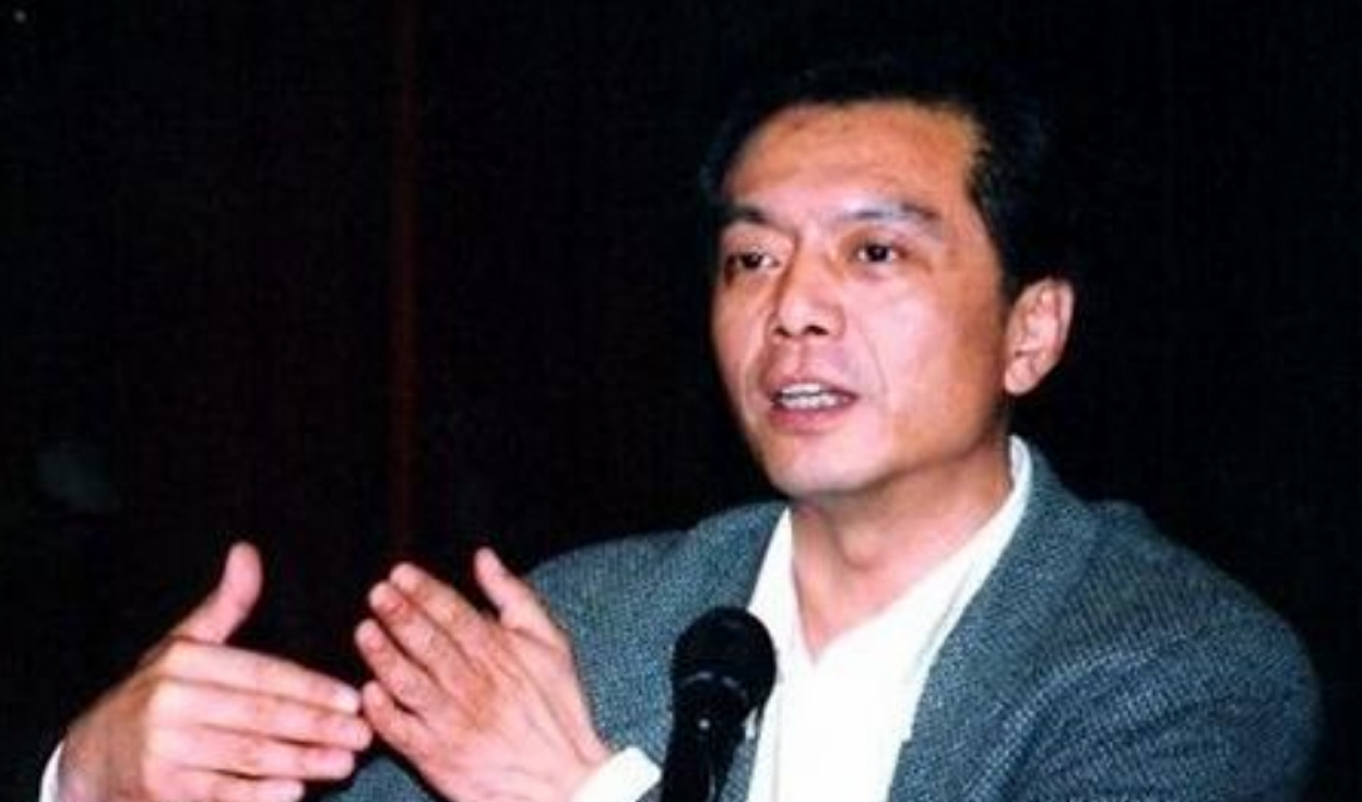 除此之外,和大多数的央视主持人一样,薛飞后来还经常现身在各种大型