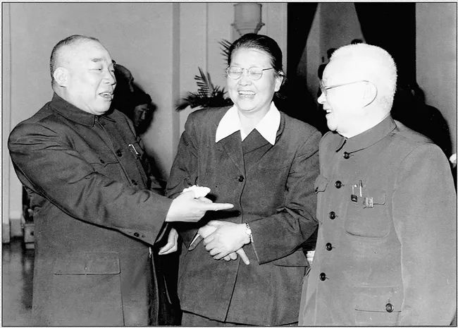 马寅初:铁骨铮铮 正气长存