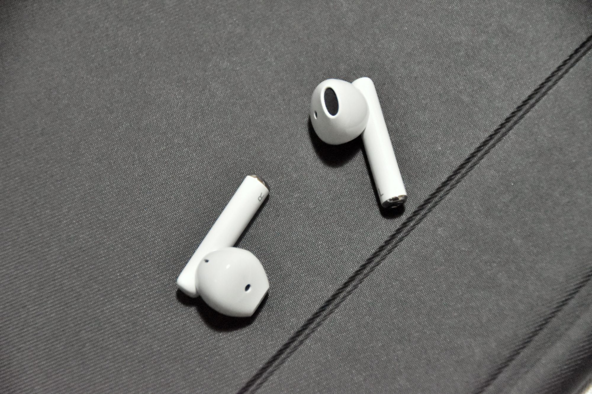 荣耀亲选earbuds x2耳机,定价入门级表现却不赖