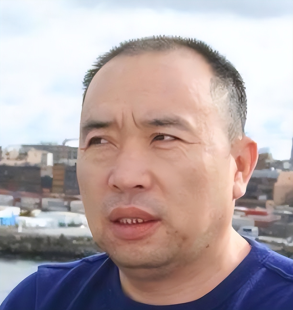 "红楼"王牌公关王丁丁有多美?高学历,性感身材,把高官拿捏死