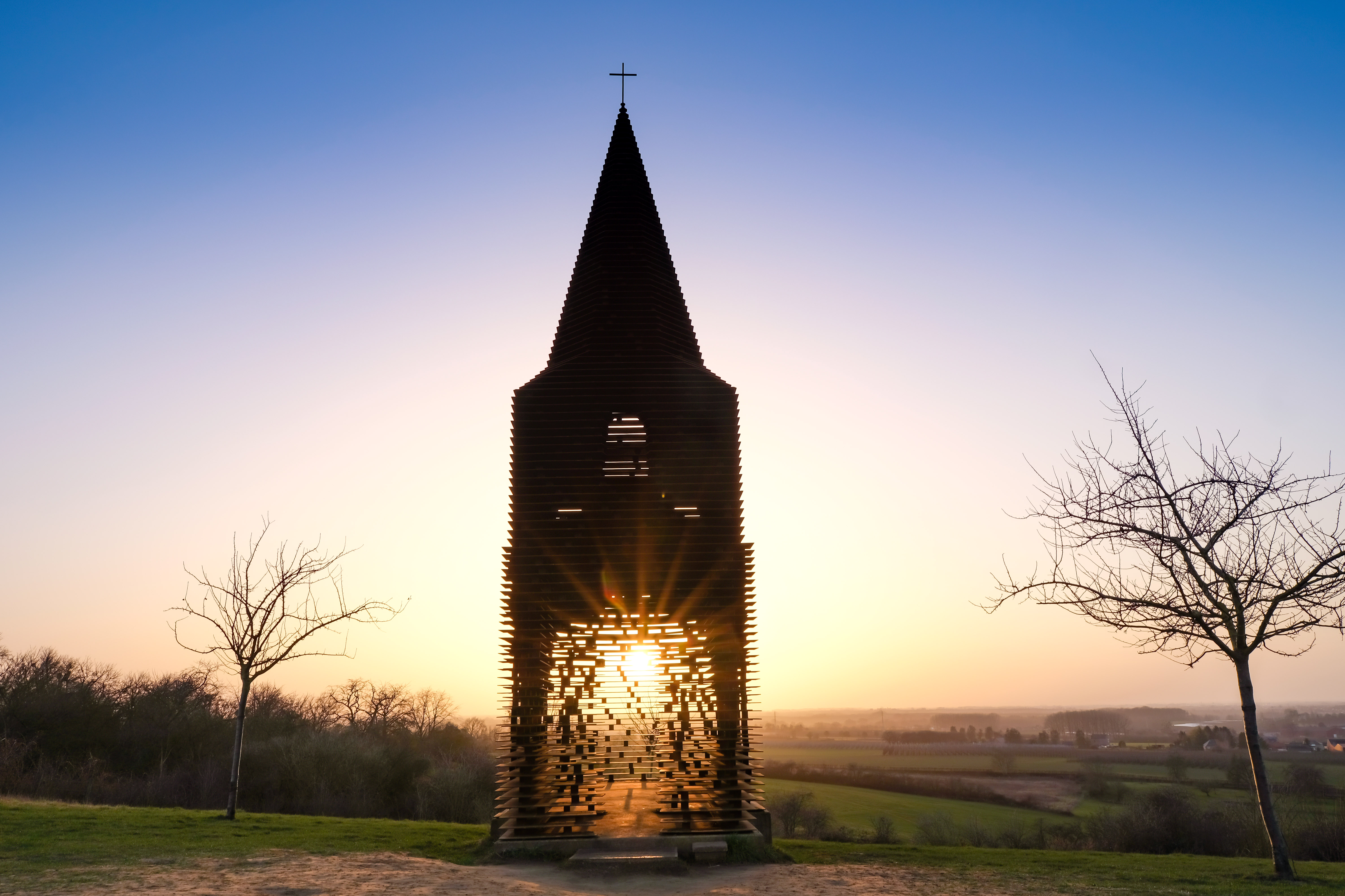 比利时:体会"透明教堂"的"弦外之音"(2)