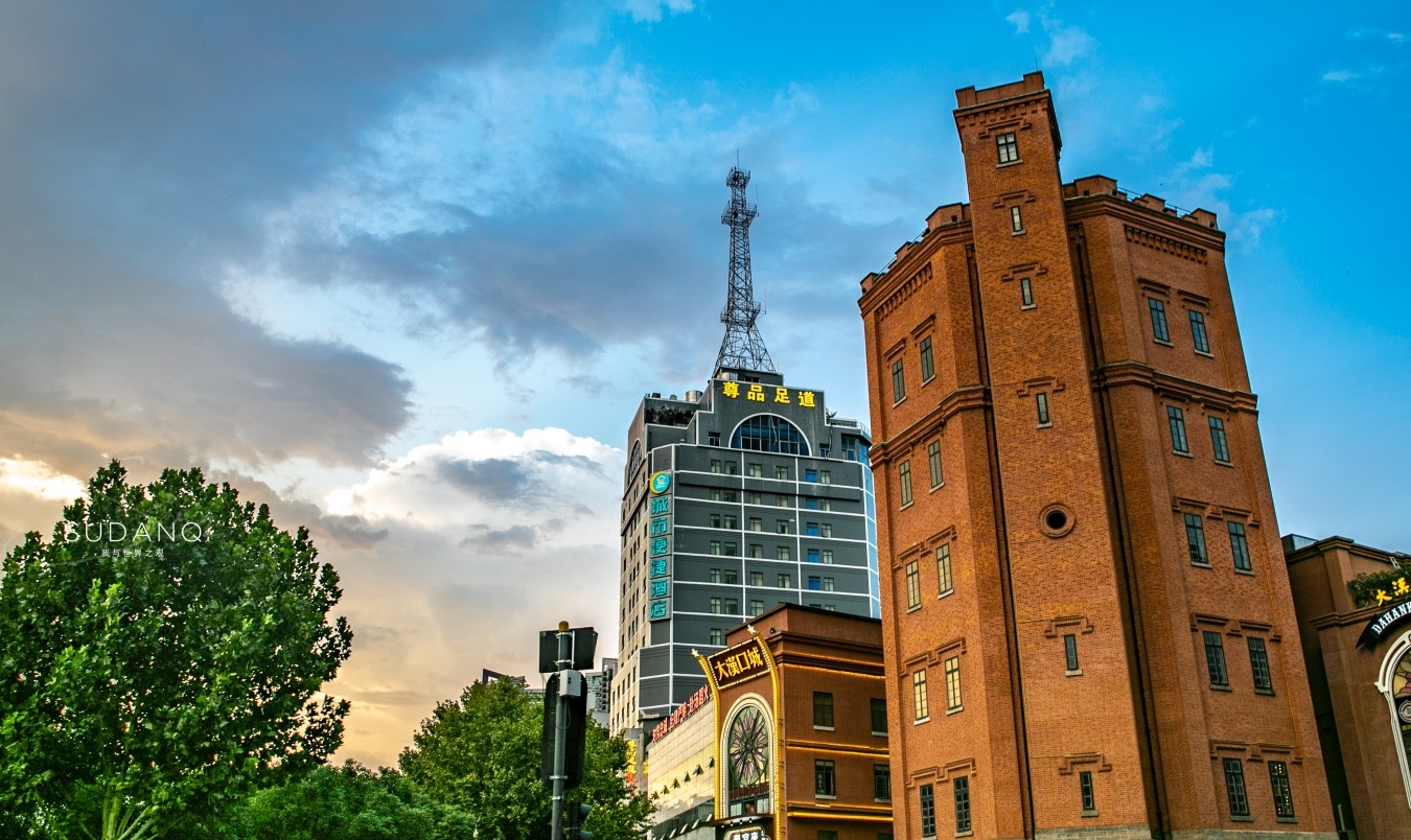 武汉不去户部巷吗?汉口水塔美食街人气旺,价格与户部巷相当