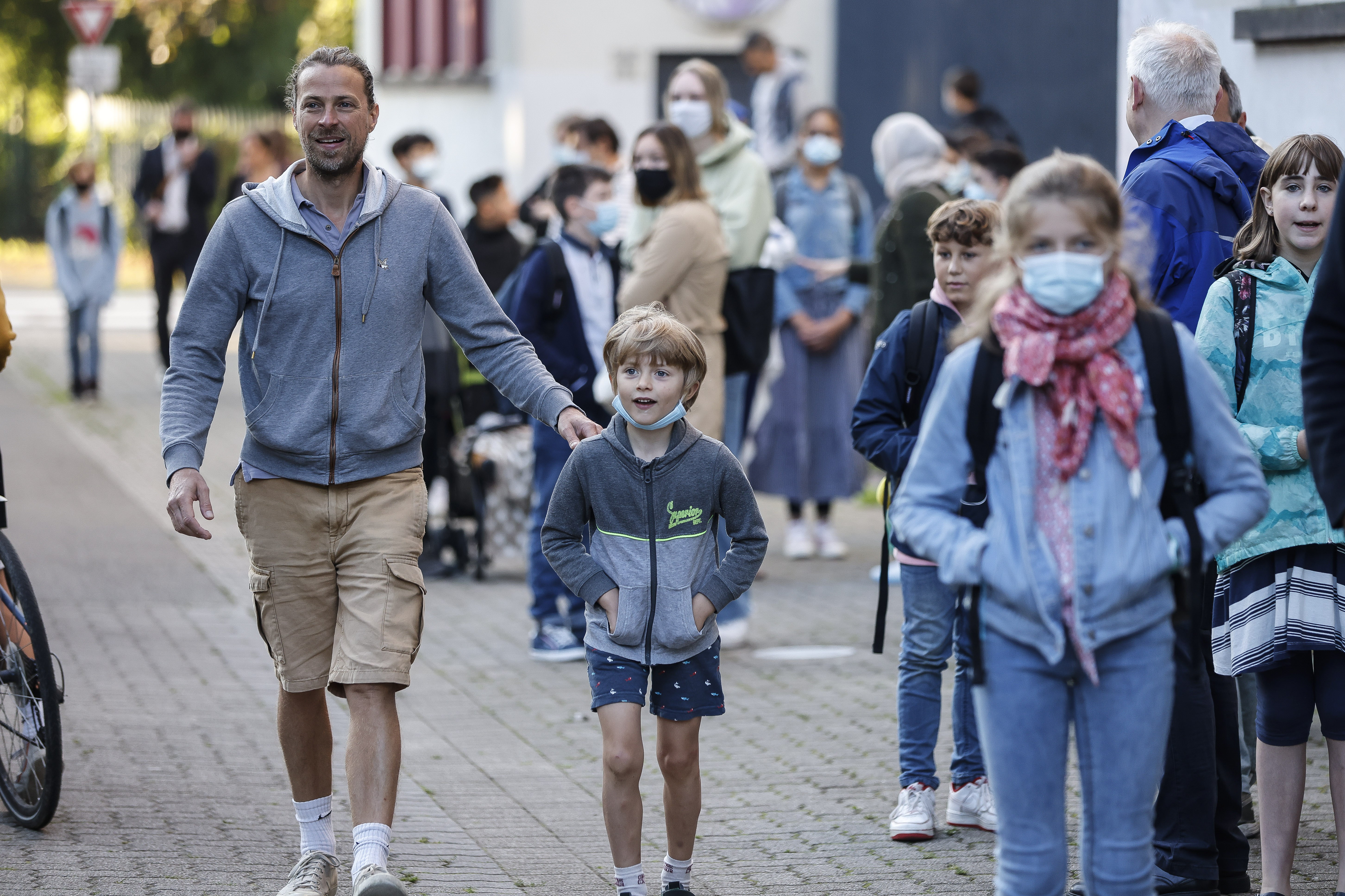 法国中小学开学