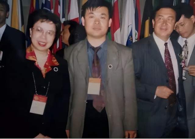 安徽女厅长尚军:大搞"钱权交易",无论谁求她,只要钱到位就办