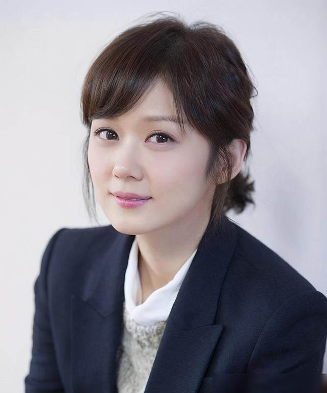 一年堕胎九次?张娜拉自曝3年被潜规则300多次,导演对她动手动脚