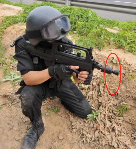 国产95b-1突击步枪,短到极致,但人人青睐!