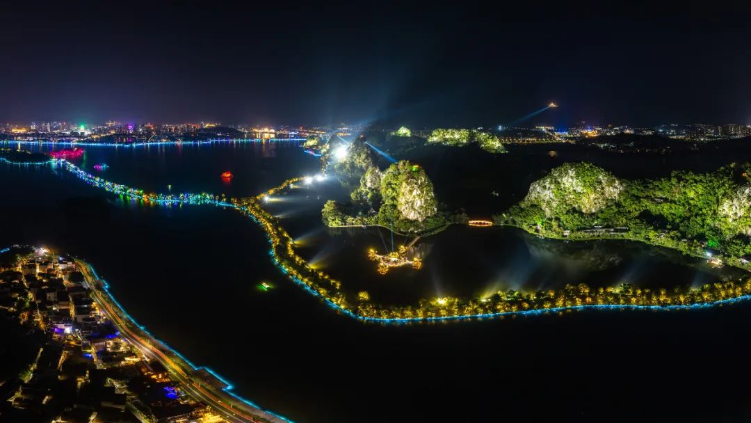 肇庆夜景全新升级!这梦幻般的星湖山水太震撼!