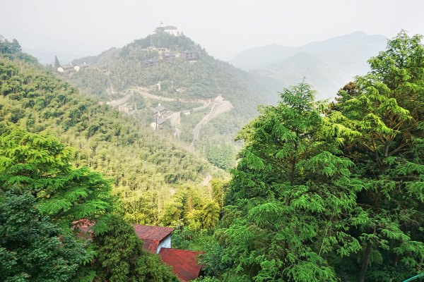 浙江德清著名的4a景区,山清水秀,还是"中国四大避暑胜地"之一