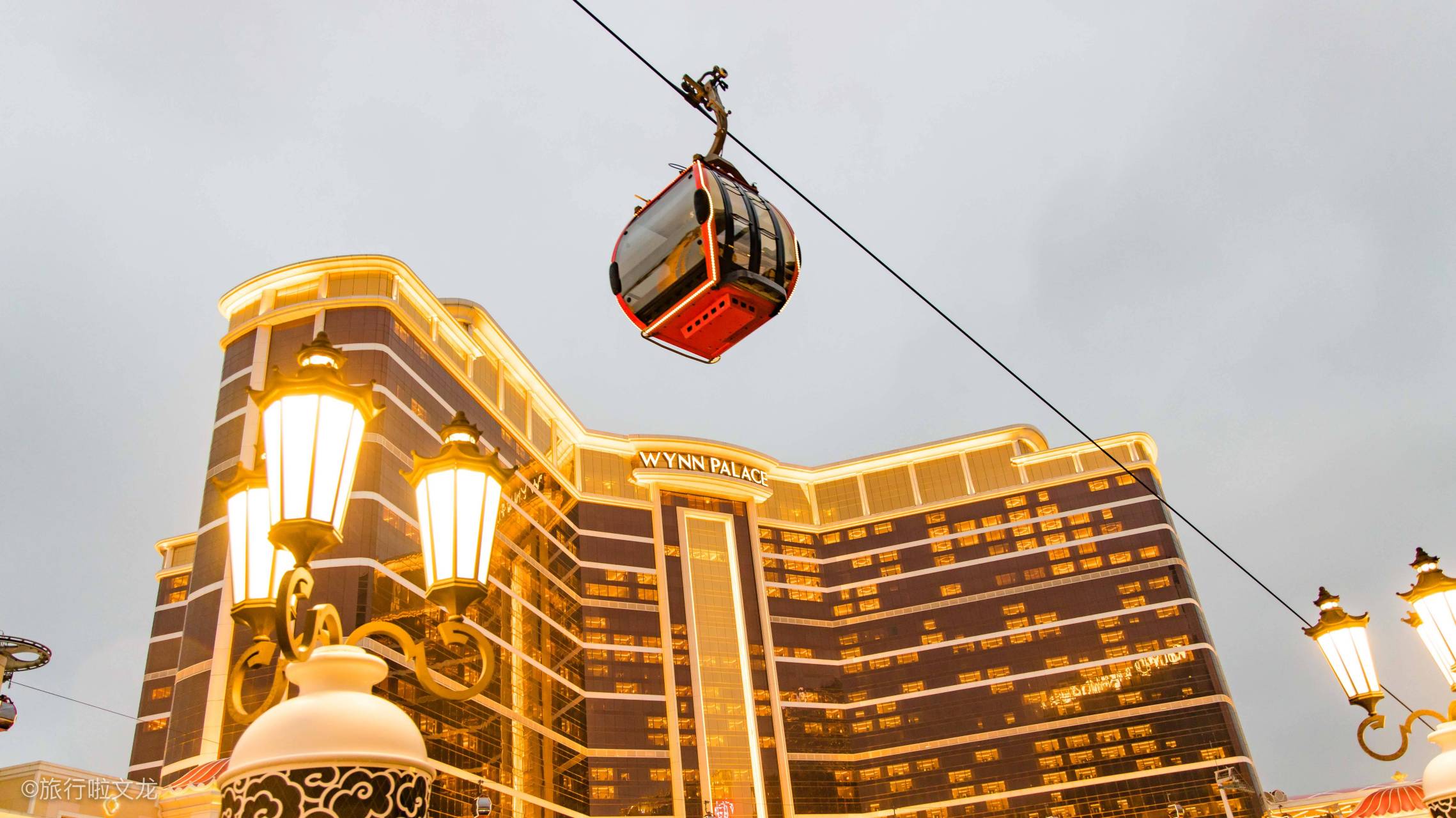 澳门永利皇宫位于澳门路凼金光大道兴建的度假村,是亚洲首间拉斯维加