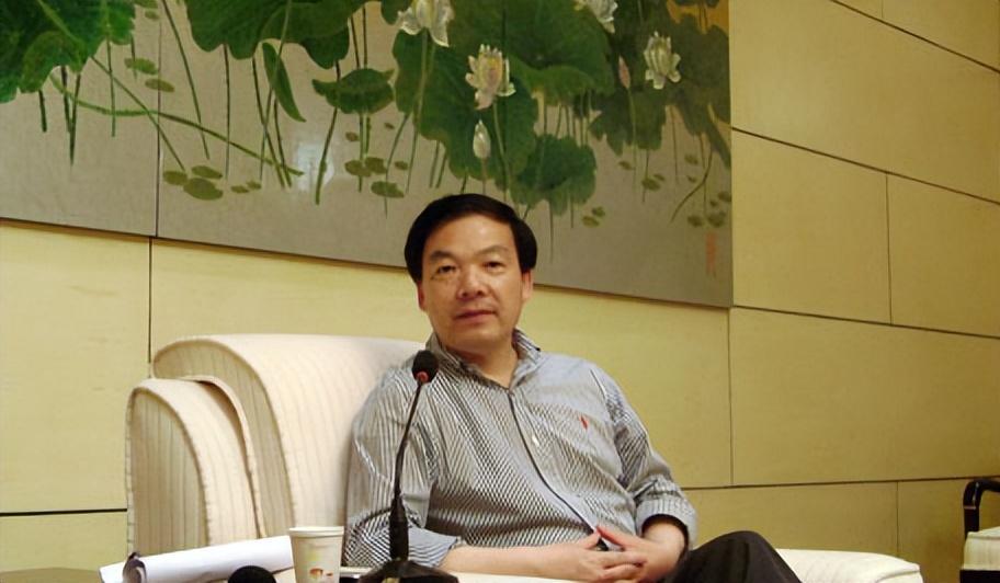 纪实:江西淫魔书记汤成奇:养40情妇,专门开房接待美女"上访"