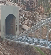 基建|高铁、跨江大桥……大学生在菜地里打造出新基建！网友纷纷看呆了