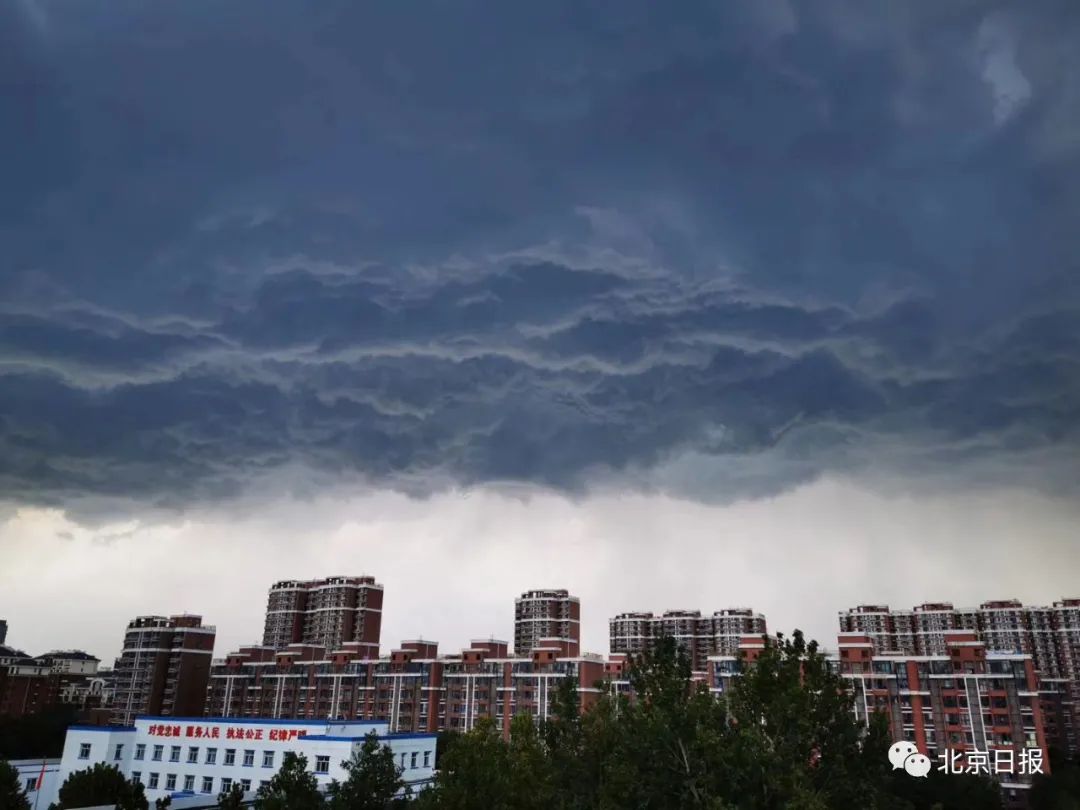 |乌云→阵雨→双彩虹！北京天空上演“风云”大片，明天可能还有