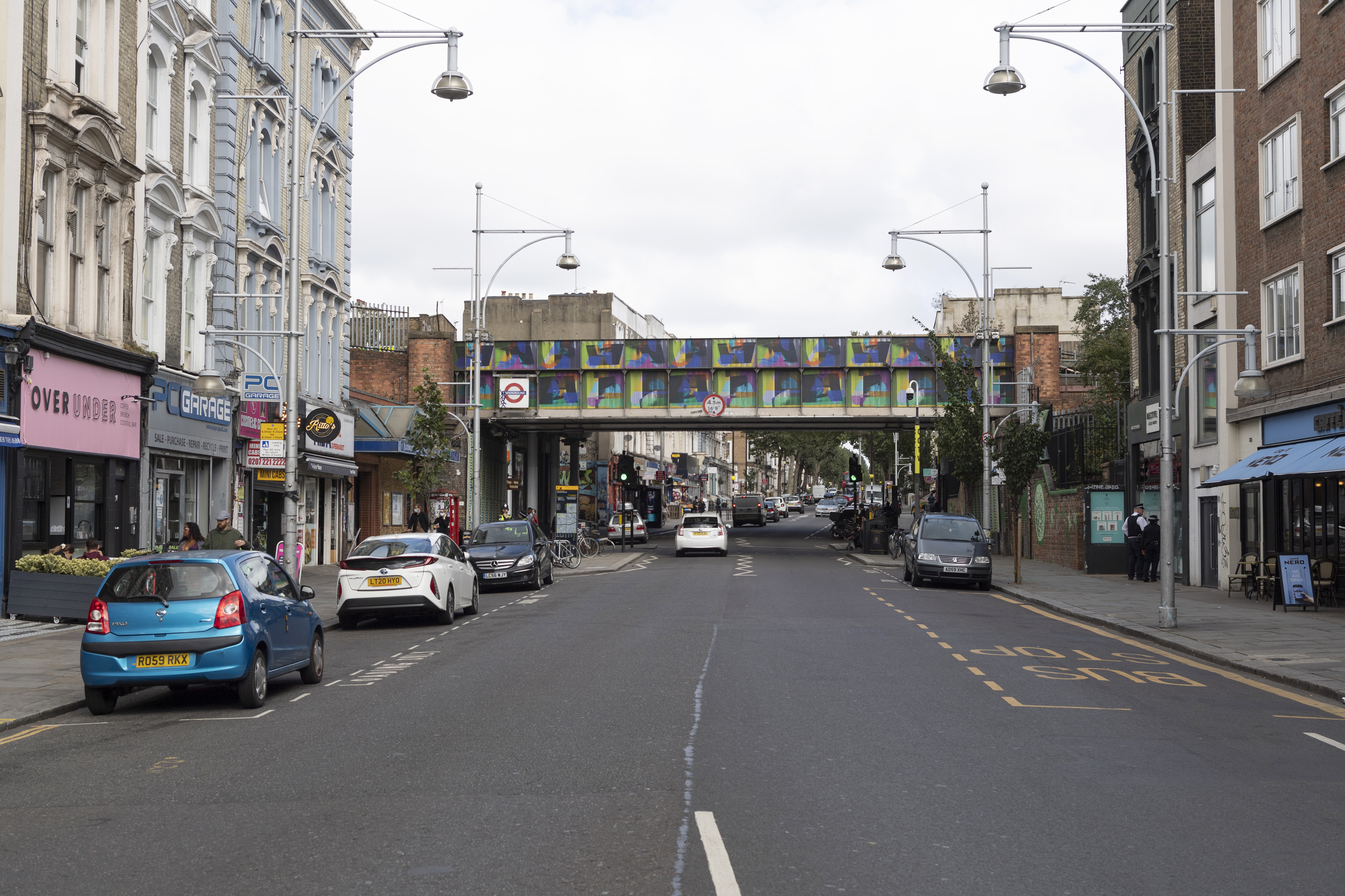 英国诺丁山狂欢节因疫情首次改为线上举办(1)