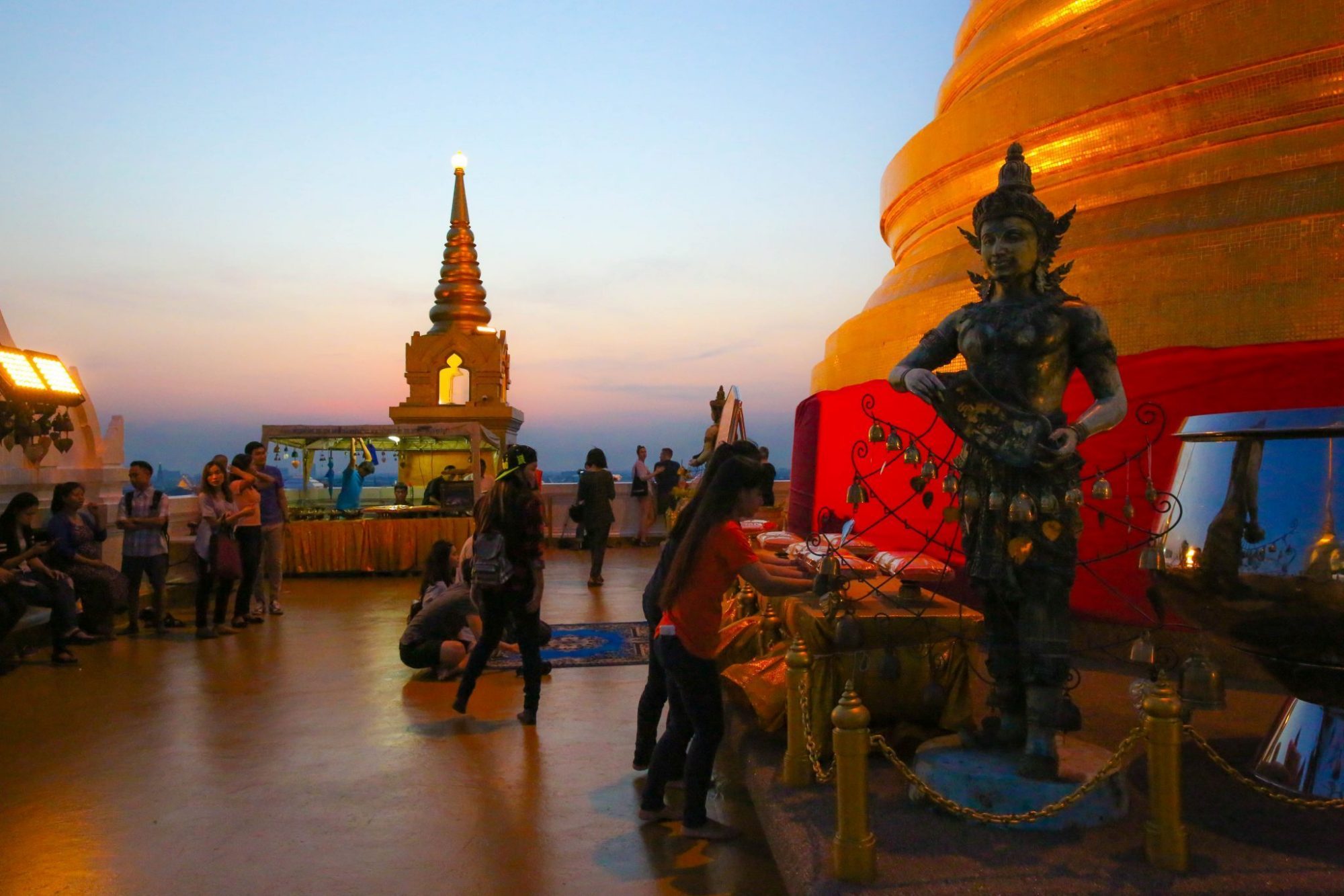金山寺:曼谷最高的寺庙,金光闪闪不要错过