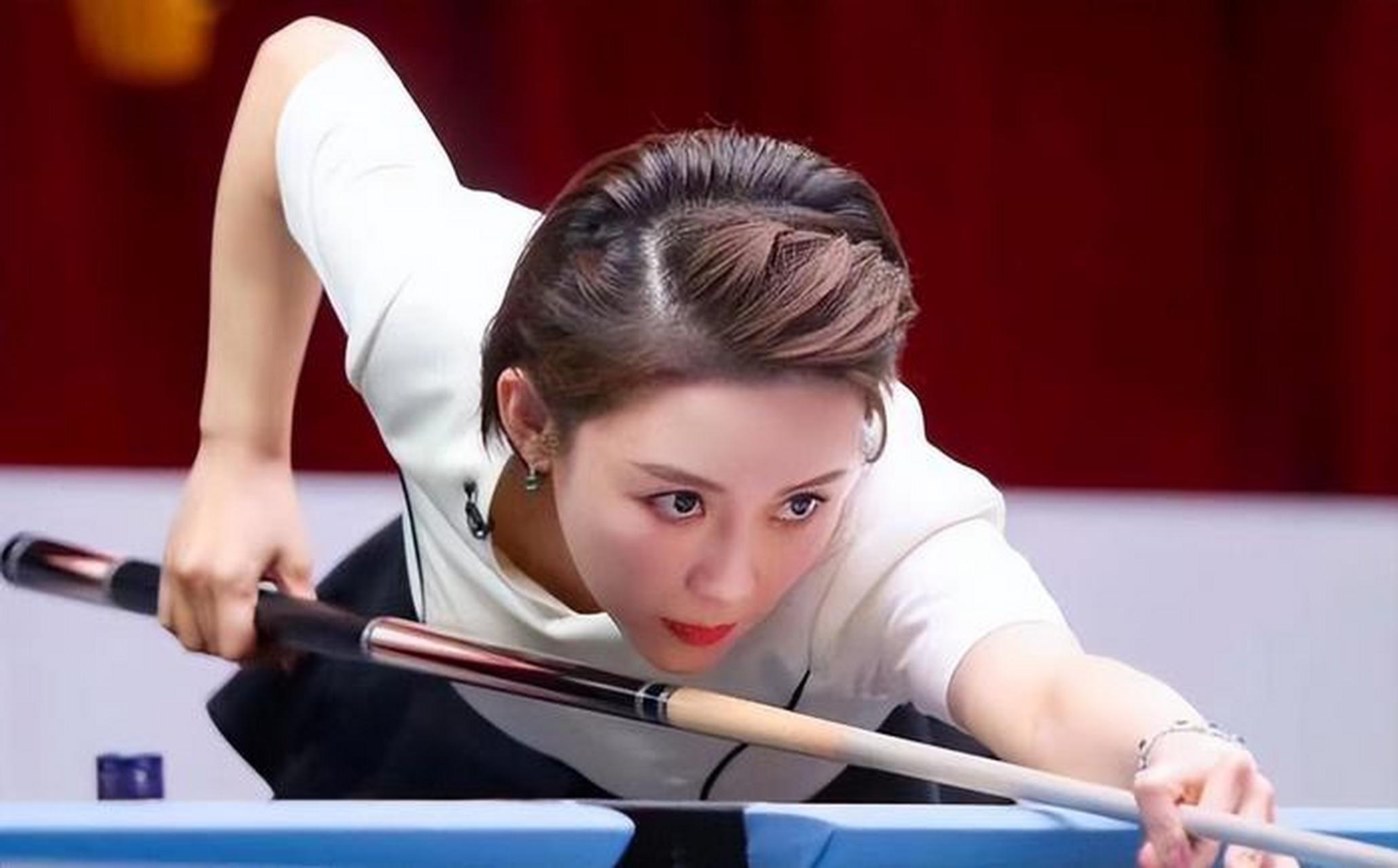 花边八卦爆料# #娱乐八卦一起聊# 刘大锤爆料称,"九球天后"潘晓婷与