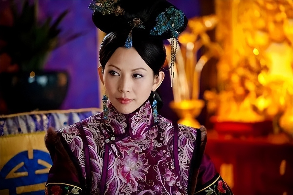 海兰珠:姑侄三人同侍一君,为何唯独她获得了皇太极专宠?