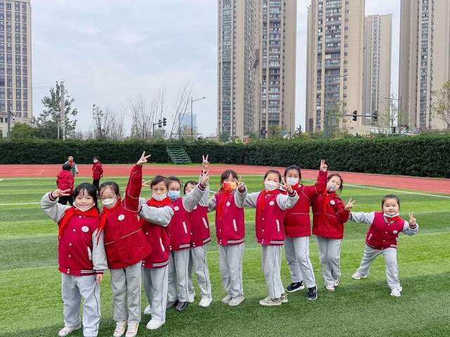 友谊之花在无锡市南湖小学的孩子们心中绽放