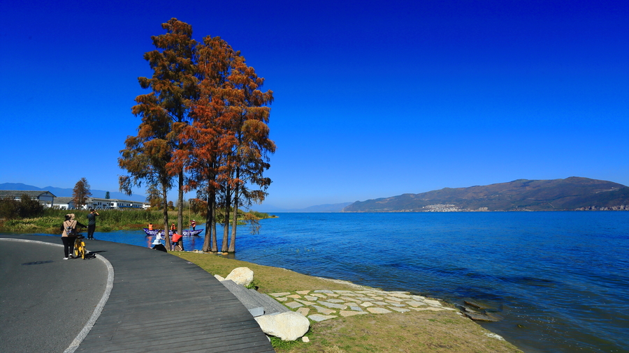 东巴秘境景区介绍