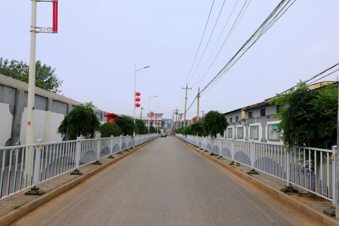 南法信镇树起城市环境建设管理"新样板"