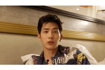 井柏然机场被指耍大牌,保安检查引发网友不断争议