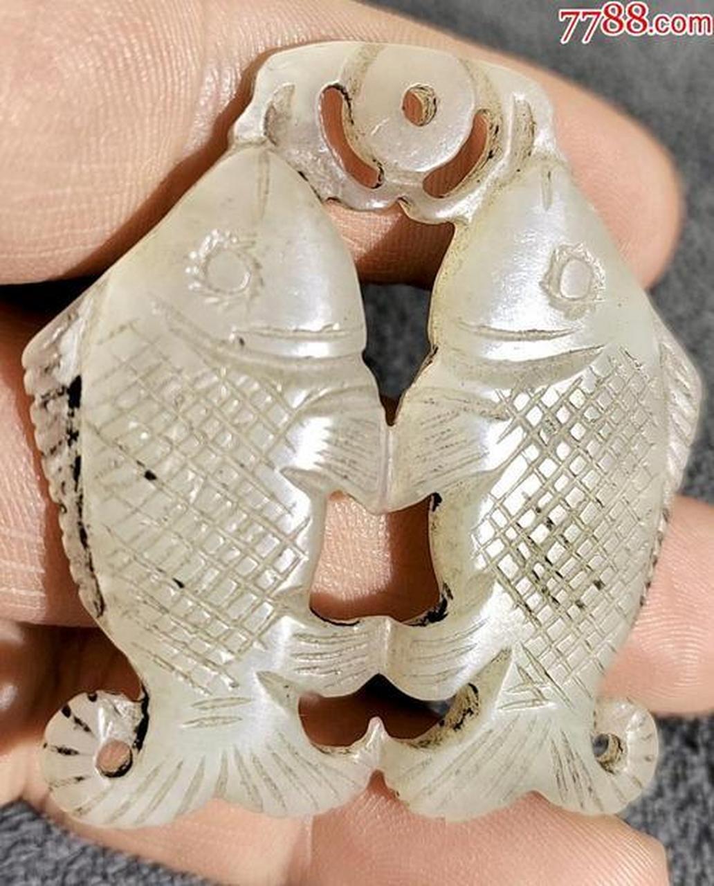 看完颠覆世界观,罗布泊双鱼玉佩灵异事件,30万镜像人被核爆 在一片