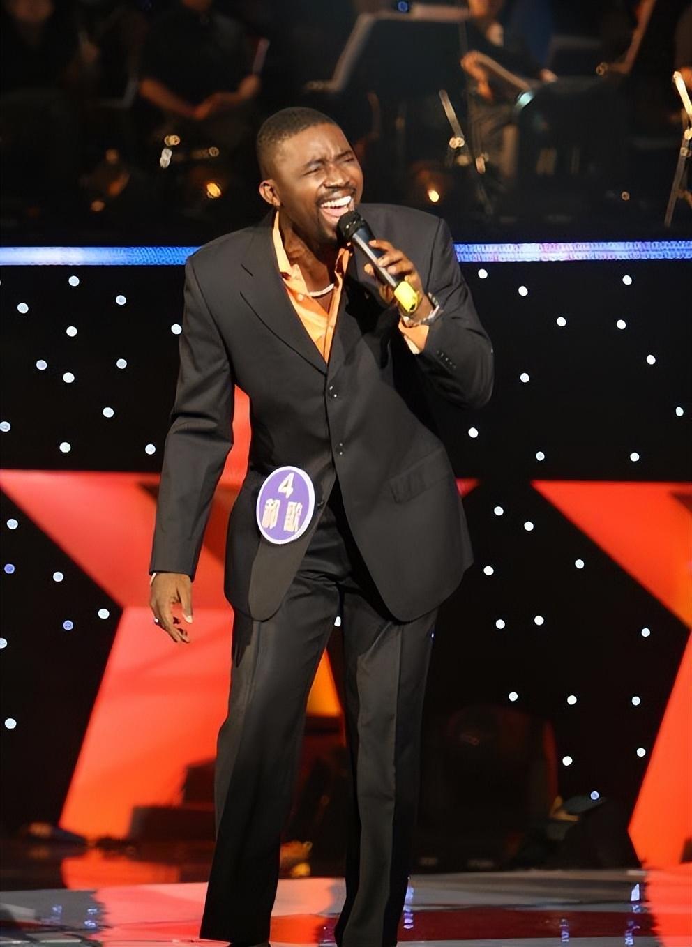 回顾黑人歌手好弟近况:走红后迎娶中国姑娘,今36岁仍未取得绿卡