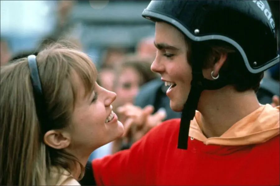 稀有资源:第一部极限轮滑电影airborne (1993)"空降"