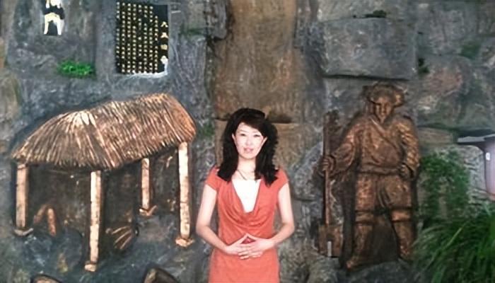 纪实:博士常艳:身材丰满为户口委身高官情妇,被骗后写小说自曝