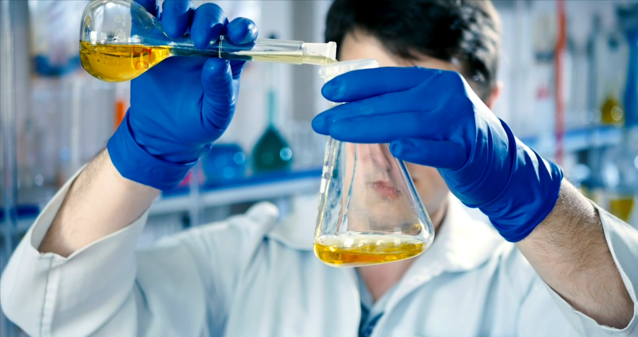 中国人造汽油研发成功,一升不到3元!能否终结石油危机?