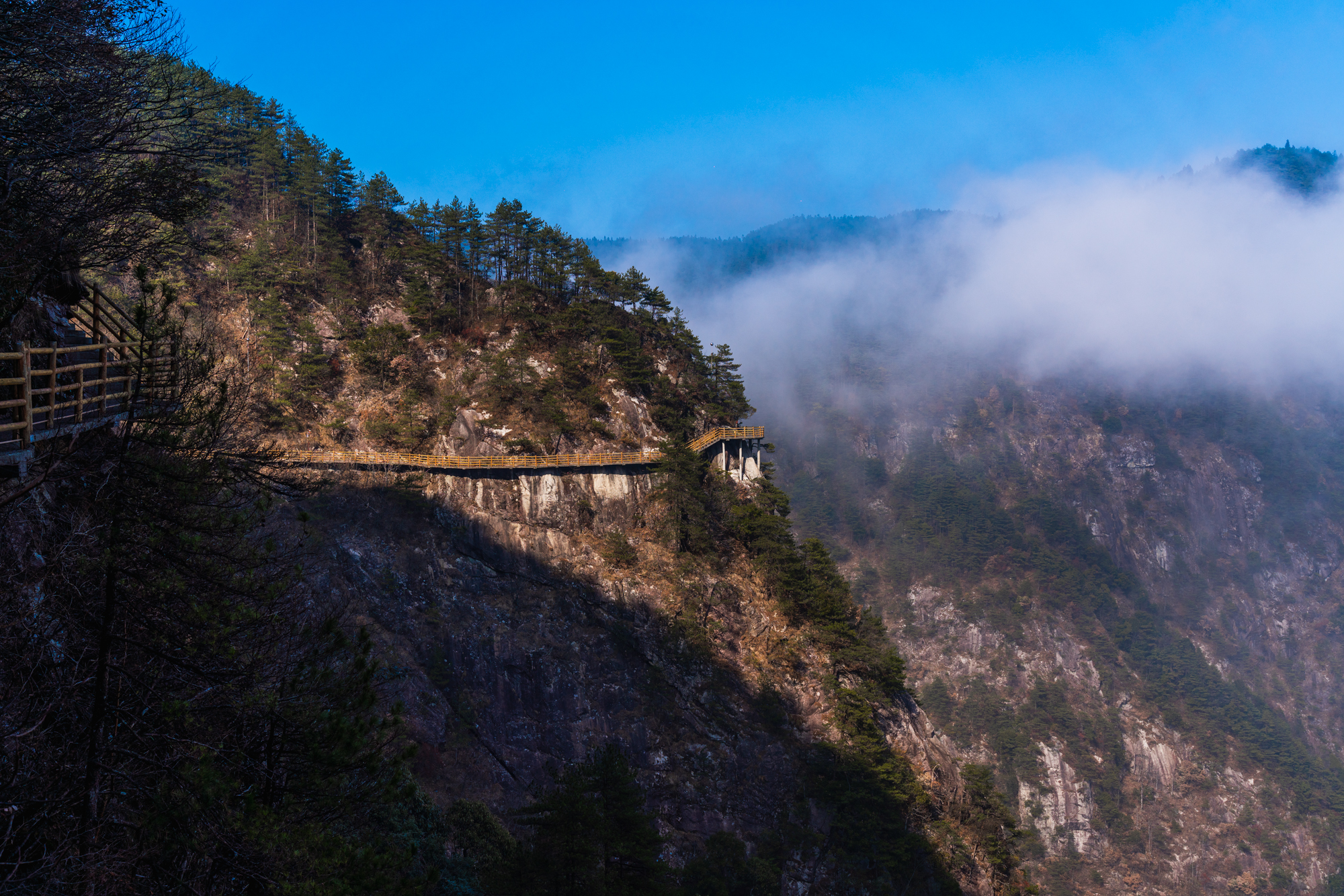 明月山冬天的景色图片