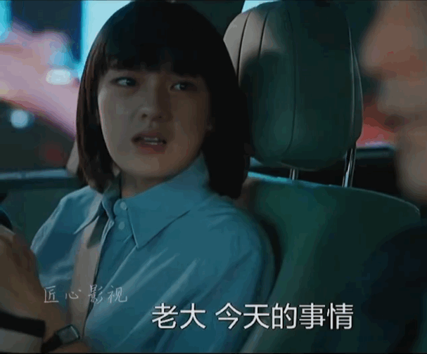 在《天坑鹰猎》中,又化身成勇敢,倔强的鹰屯少女.