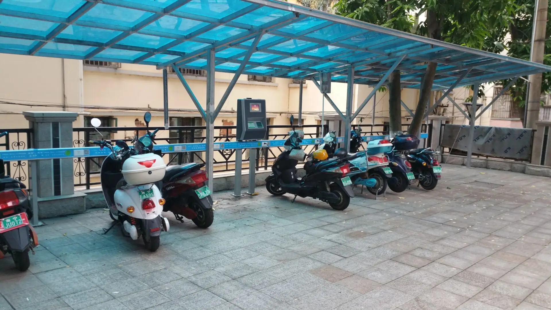 膜结构电动自行车棚-膜结构车棚的常用尺寸