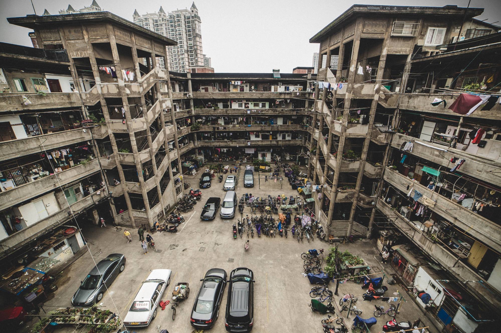 上海闹市区的"猪笼城寨":曾经是巡捕房监狱,如今是百万平民窟