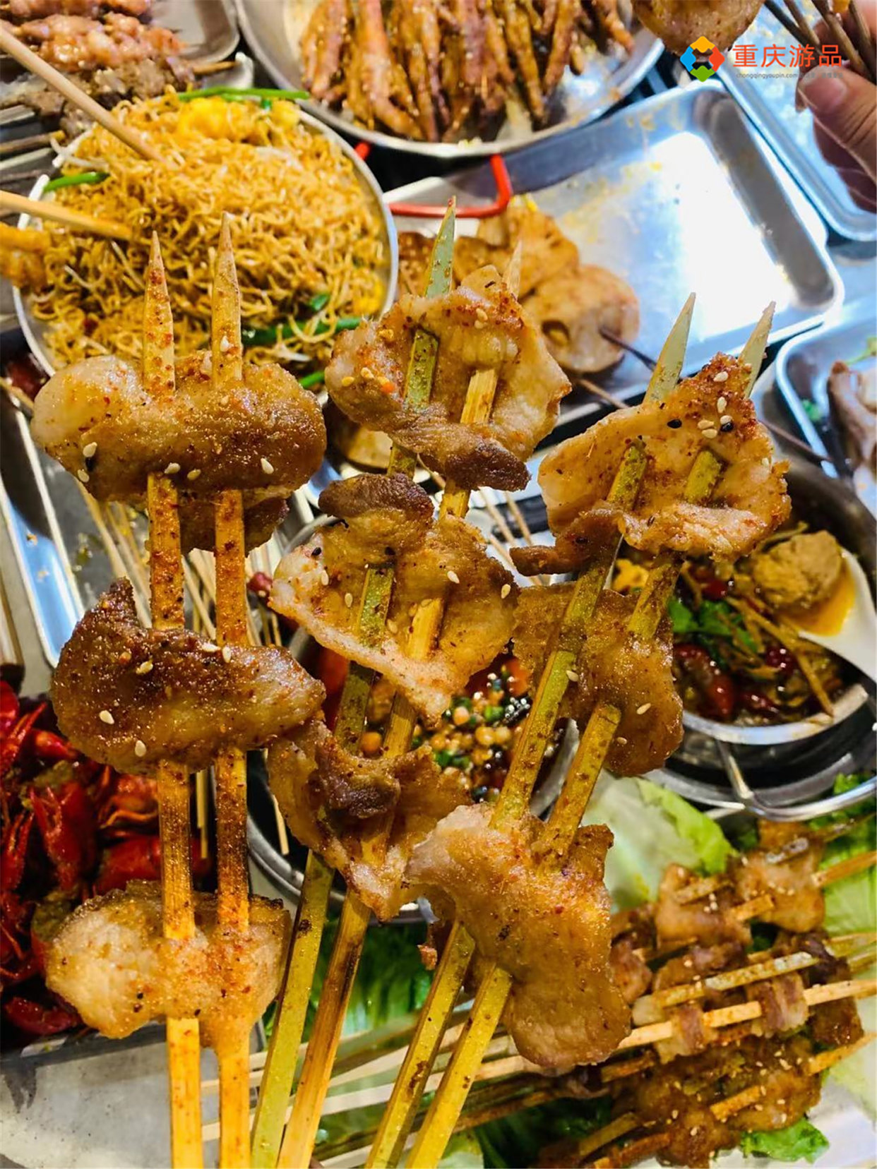 重庆宝藏烧烤:烤鸡爪确实有水平,约上好兄弟现场看欧洲杯