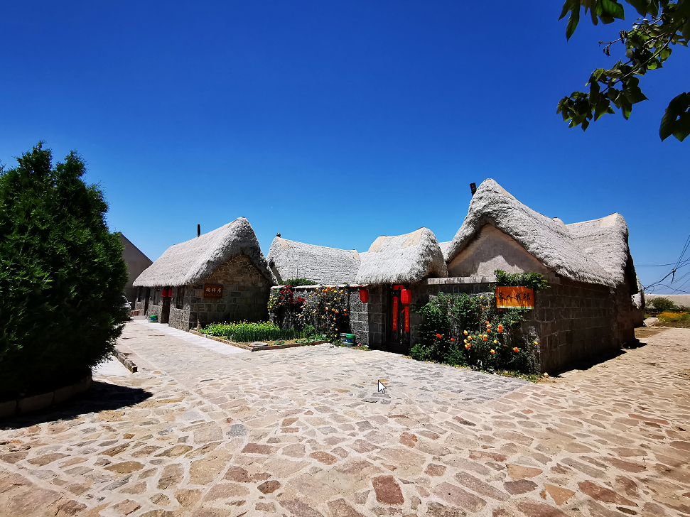 「鯃鑨人家.海草房民宿」东楮岛海草房渔家院