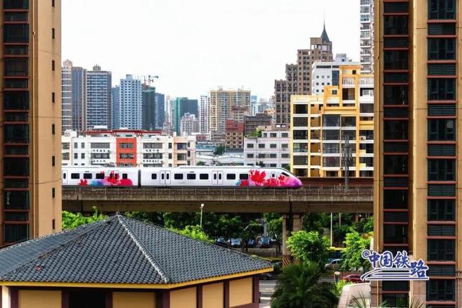 明起海南环岛高铁,海口市郊列车实施新列车运行图