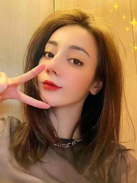 迪丽热巴实力宠粉100多张自拍照曝光承诺兑现成功