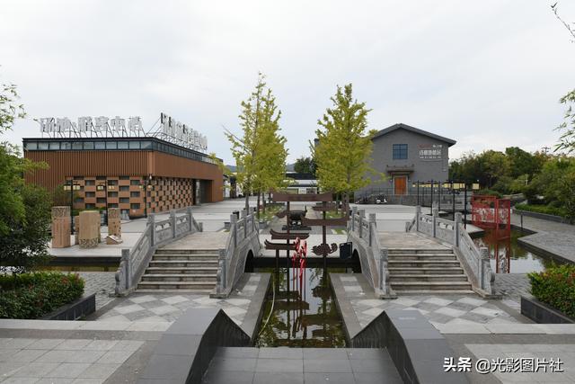 合肥市庐江县,以旅游业为主的汤池小镇