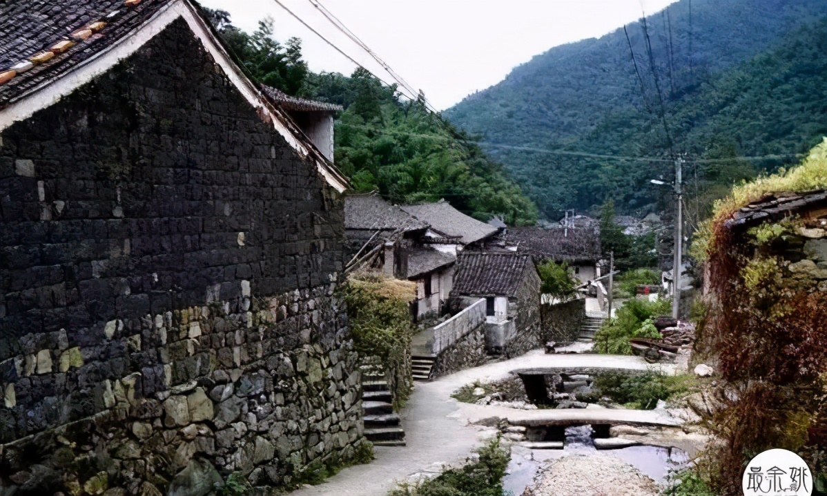 探村宁波余姚|金冠古村,沿溪人家淳朴秀美