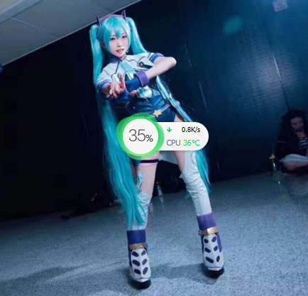 cos小樱穿轮滑?租电动轮椅?为了逛漫展有的朋友可真是拼了