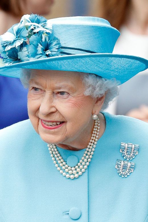 英国王室成员最著名的18件珍珠首饰,每一件都优雅内敛